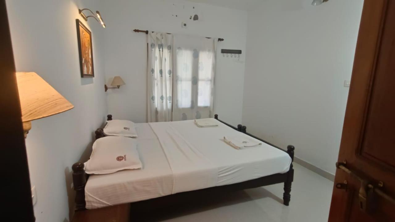 Ayana'S Homestay Alappuzha Bagian luar foto