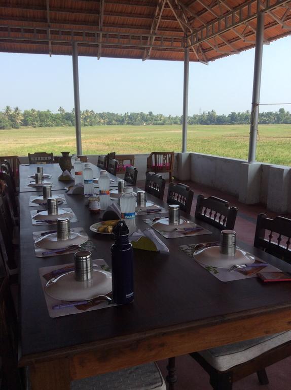 Ayana'S Homestay Alappuzha Bagian luar foto